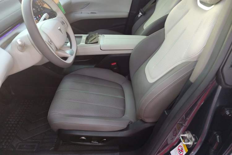 Used Deepal L07 2024 530Max Pure Electric Version Left Front Seat