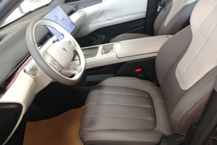 Used Deepal L07 2024 230Max Qiankun Intelligent Driving ADS SE Range-Extended Version Left Front Seat