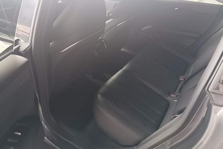 Used Deepal L07 2024 230Max Qiankun Intelligent Driving ADS SE Range-Extended Version Left Rear Seat