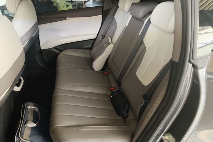 Used Deepal L07 2024 530 Max Qiankun Intelligent Driving ADS SE Pure Electric Version Left Rear Seat
