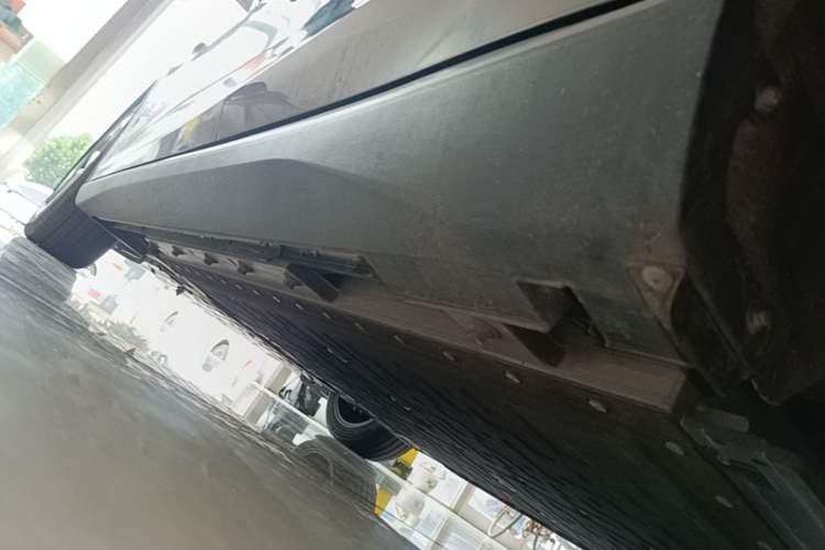 Used Deepal L07 2024 530Max Pure Electric Version Left Side Sill