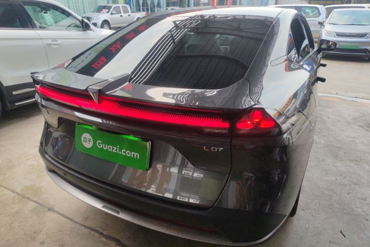Used Deepal L07 2024 530Max Pure Electric Version Rear
