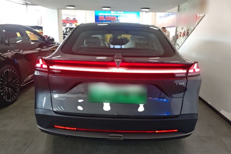 Used Deepal L07 2024 230Max Qiankun Intelligent Driving ADS SE Range-Extended Version Rear
