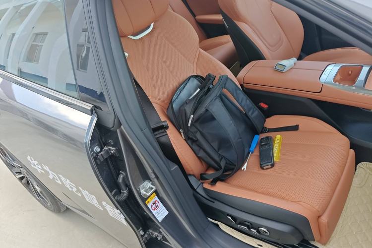 Used Deepal L07 2024 230Max Qiankun Intelligent Driving ADS SE Range-Extended Version Right Front Seat