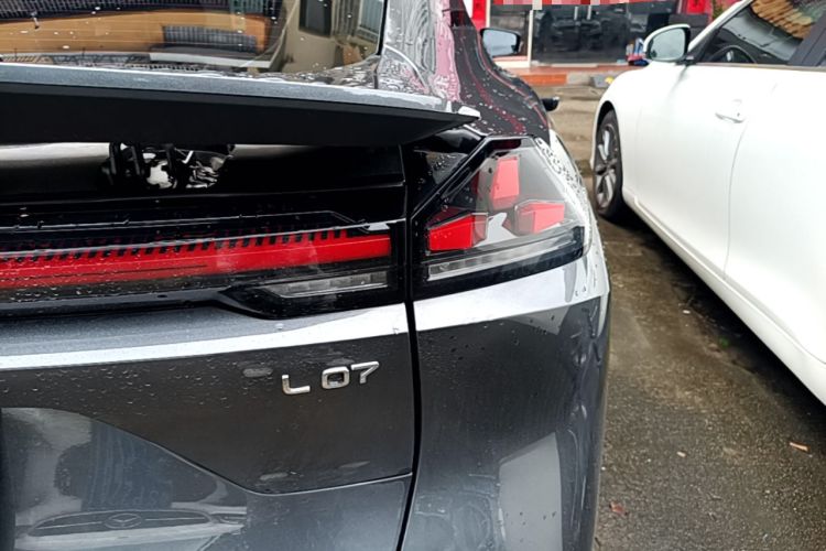 Used Deepal L07 2024 230Max Range-Extended Version Right Rear Taillight