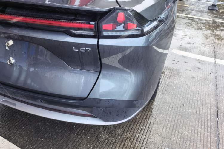 Used Deepal L07 2024 230Max Qiankun Intelligent Driving ADS SE Range-Extended Version Right Rear Taillight