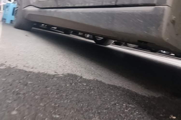 Used Deepal L07 2024 230Max Qiankun Intelligent Driving ADS SE Range-Extended Version Right Side Sill