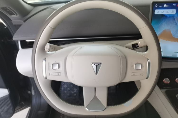 Used Deepal L07 2024 230Max Range-Extended Version Steering Wheel