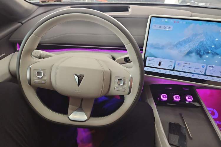 Used Deepal L07 2024 230Max Range-Extended Version Steering Wheel