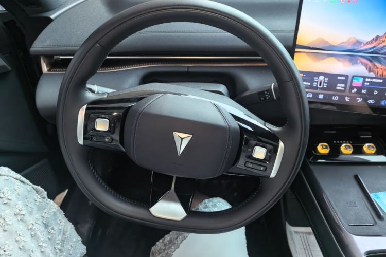 Used Deepal L07 2024 230Max Qiankun Intelligent Driving ADS SE Range-Extended Version Steering Wheel