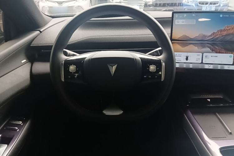 Used Deepal L07 2024 230Max Qiankun Intelligent Driving ADS SE Range-Extended Version Steering Wheel
