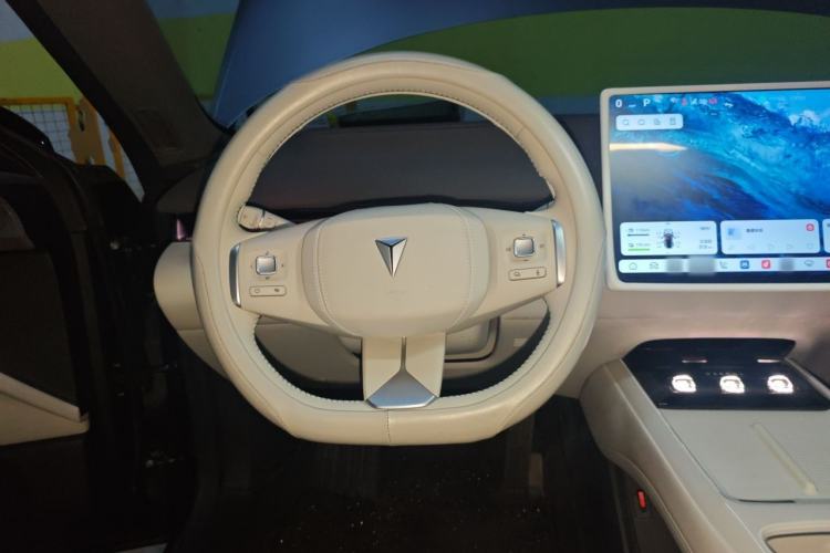 Used Deepal L07 2024 230Max Range-Extended Version Steering Wheel