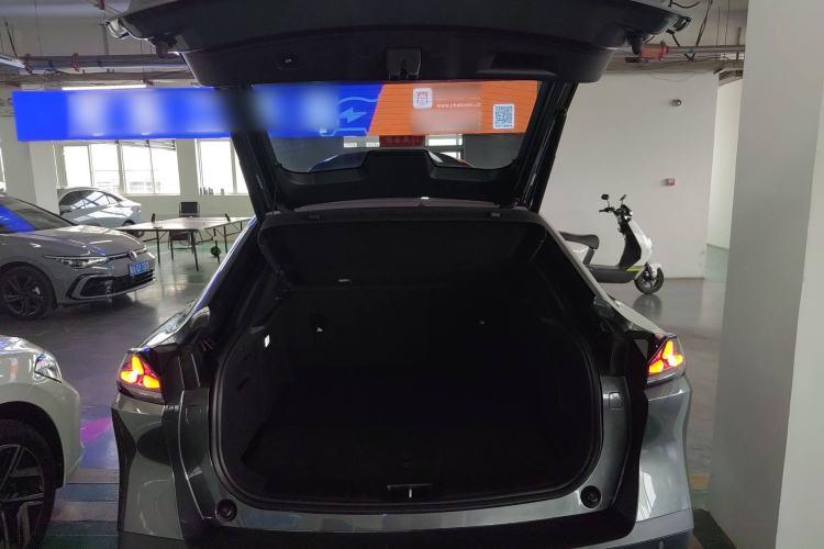 Used Deepal L07 2024 230Max Range-Extended Version Trunk