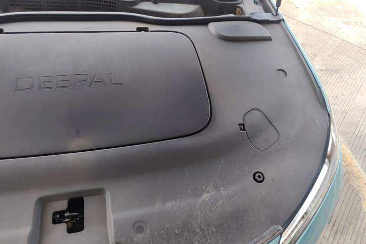 Used Deepal L07 2024 230Max Qiankun Intelligent Driving ADS SE Range-Extended Version Engine Bay Left