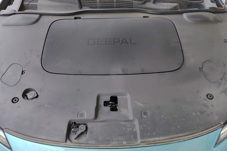 Used Deepal L07 2024 230Max Qiankun Intelligent Driving ADS SE Range-Extended Version Engine Bay