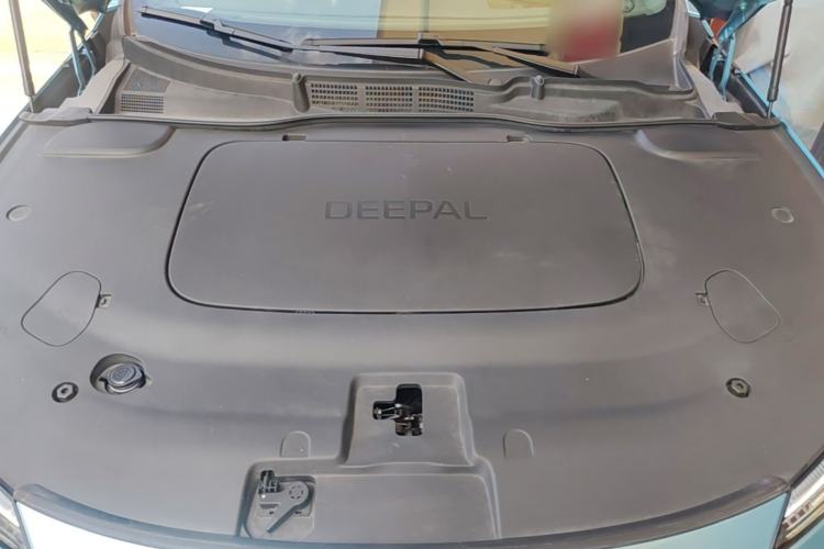 Used Deepal L07 2024 230Max Qiankun Intelligent Driving ADS SE Range-Extended Version Engine Bay