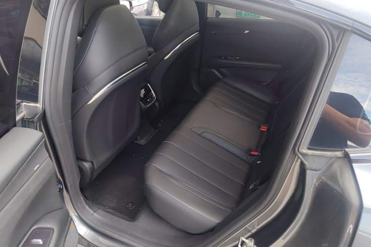 Used Deepal L07 2024 230Max Qiankun Intelligent Driving ADS SE Range-Extended Version Left Rear Seat