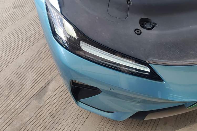 Used Deepal L07 2024 230Max Qiankun Intelligent Driving ADS SE Range-Extended Version Right Front Headlight