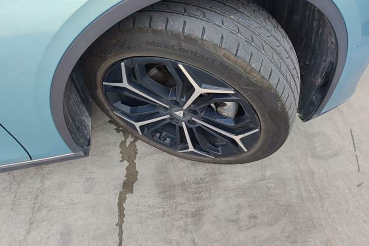 Used Deepal L07 2024 230Max Qiankun Intelligent Driving ADS SE Range-Extended Version Right Front Wheel Hub