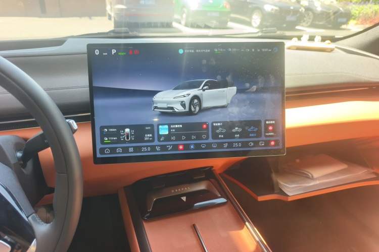Used Deepal L07 2024 230Max Qiankun Intelligent Driving ADS SE Range-Extended Version Audio And AC Panel