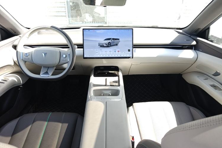 Used Deepal L07 2024 230Max Qiankun Intelligent Driving ADS SE Range-Extended Version Center Console