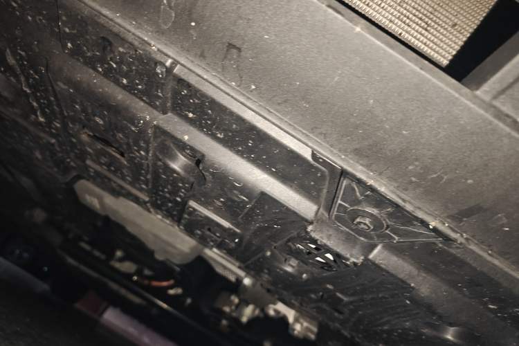 Used Deepal L07 2024 230Max Range-Extended Version Chassis Front