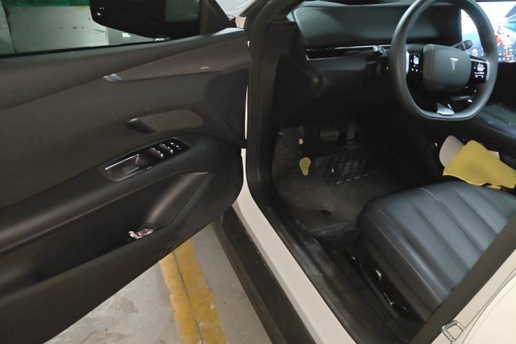 Used Deepal L07 2024 530 Max Qiankun Intelligent Driving ADS SE Pure Electric Version Driver Seat
