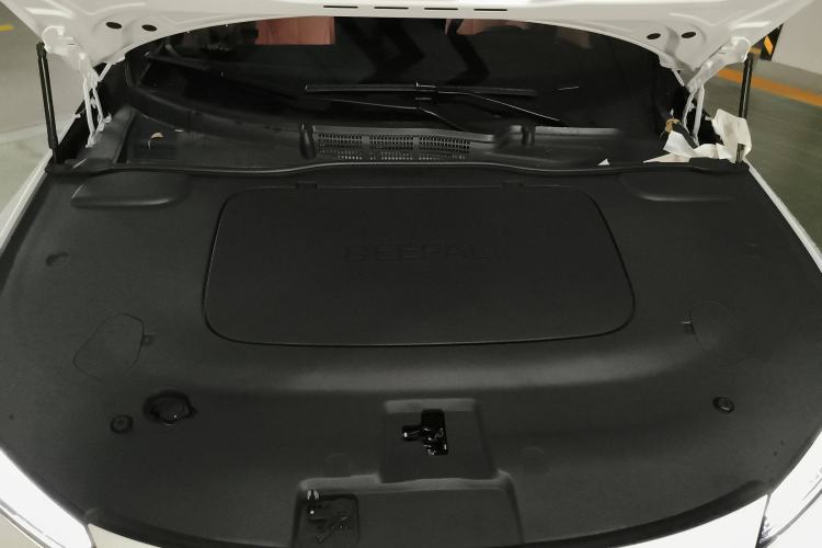 Used Deepal L07 2024 230Max Qiankun Intelligent Driving ADS SE Range-Extended Version Engine Bay