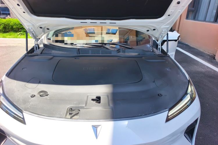 Used Deepal L07 2024 230Max Qiankun Intelligent Driving ADS SE Range-Extended Version Engine Bay
