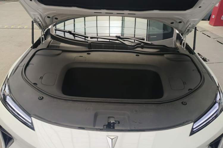 Used Deepal L07 2024 530 Max Qiankun Intelligent Driving ADS SE Pure Electric Version Engine Bay