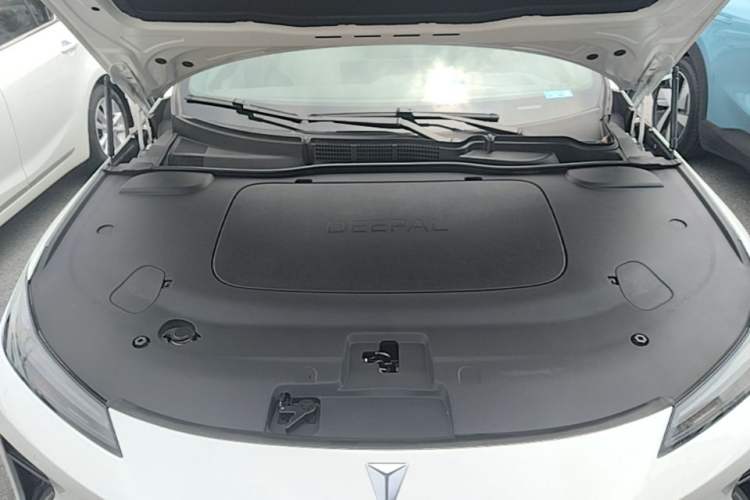 Used Deepal L07 2024 230Max Qiankun Intelligent Driving ADS SE Range-Extended Version Engine Bay
