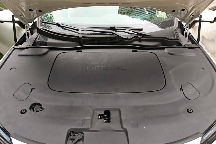 Used Deepal L07 2024 230Max Qiankun Intelligent Driving ADS SE Range-Extended Version Engine Bay