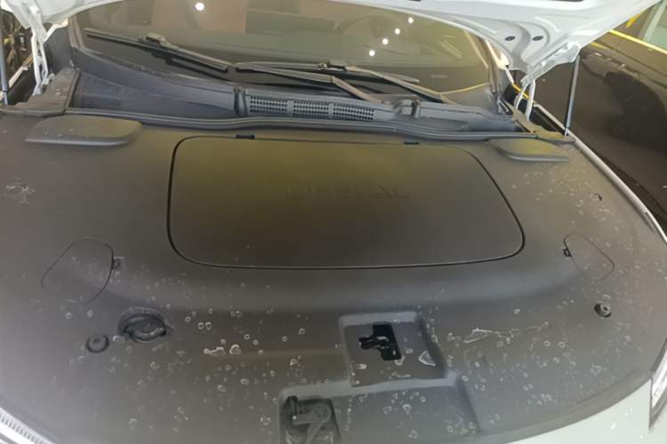Used Deepal L07 2024 230Max Qiankun Intelligent Driving ADS SE Range-Extended Version Engine Bay
