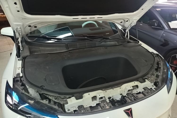 Used Deepal L07 2024 530Max Pure Electric Version Engine Bay