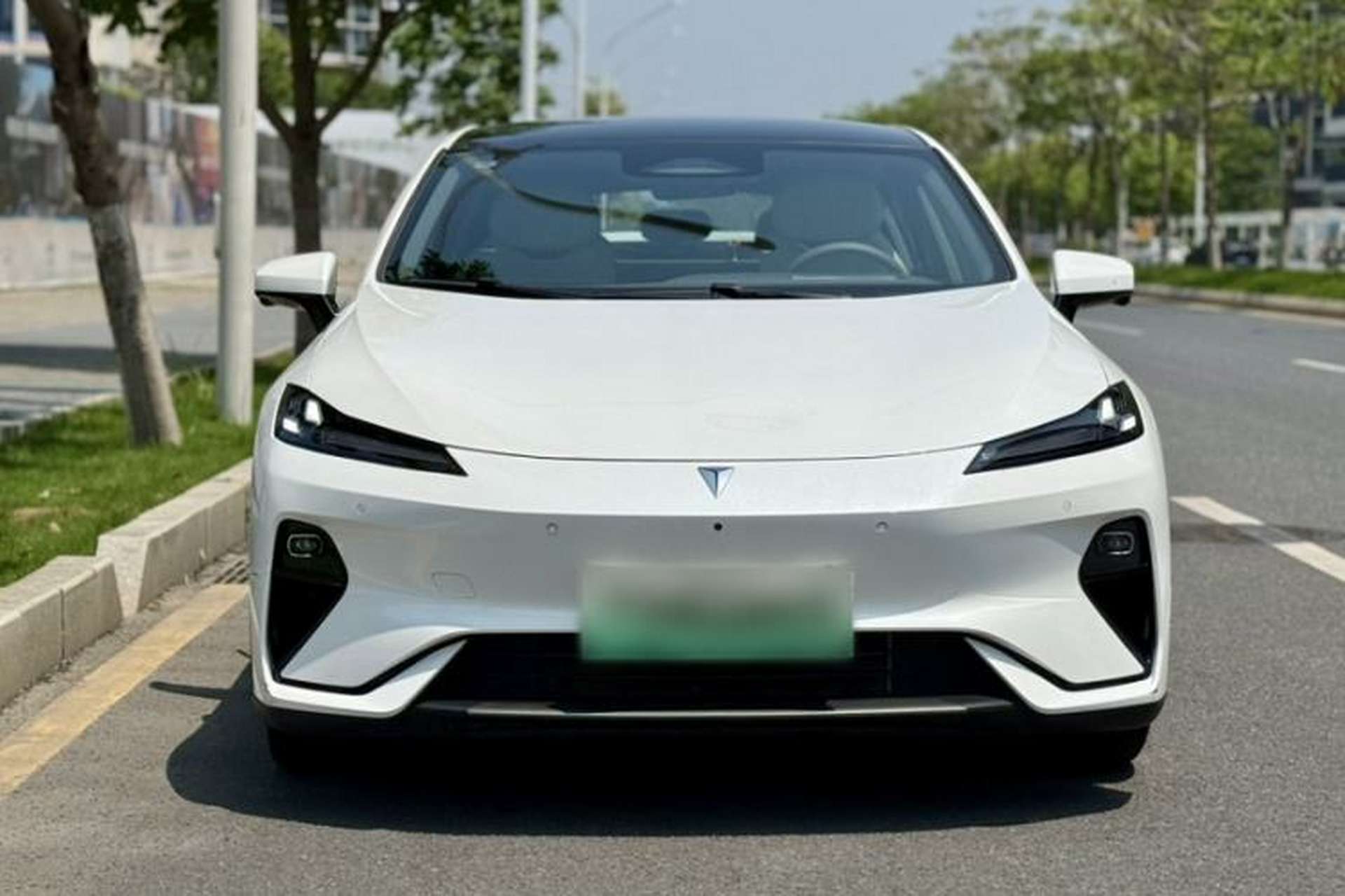 Used Deepal L07 2024 230Max Range-Extended Version Exterior 2