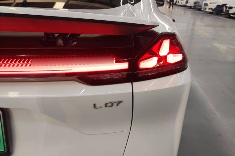 Used Deepal L07 2024 530Max Pure Electric Version Exterior 6