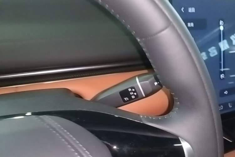 Used Deepal L07 2024 230Max Qiankun Intelligent Driving ADS SE Range-Extended Version Gear Lever