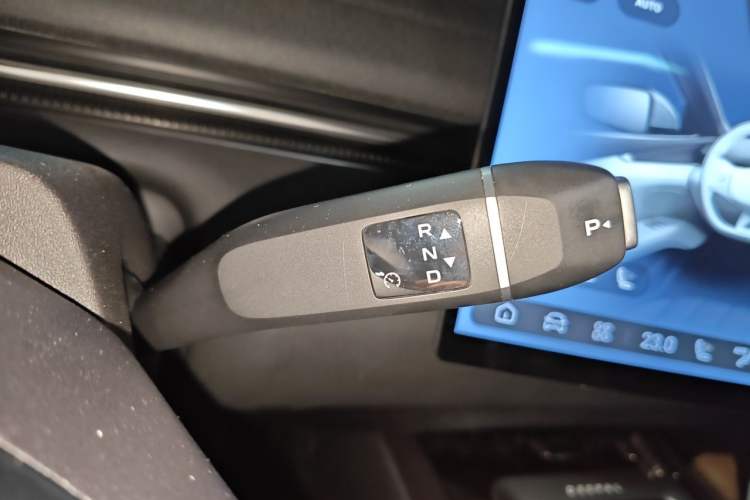 Used Deepal L07 2024 530 Max Qiankun Intelligent Driving ADS SE Pure Electric Version Gear Lever