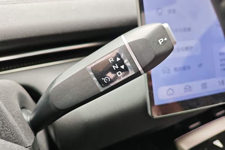Used Deepal L07 2024 230Max Qiankun Intelligent Driving ADS SE Range-Extended Version Gear Lever