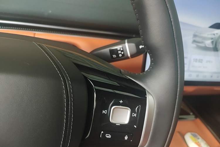 Used Deepal L07 2024 230Max Qiankun Intelligent Driving ADS SE Range-Extended Version Gear Lever