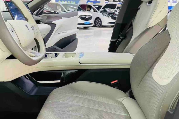 Used Deepal L07 2024 230Max Qiankun Intelligent Driving ADS SE Range-Extended Version Interior 2