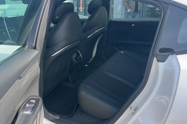Used Deepal L07 2024 230Max Qiankun Intelligent Driving ADS SE Range-Extended Version Interior 2