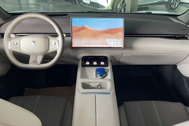 Used Deepal L07 2024 230Max Qiankun Intelligent Driving ADS SE Range-Extended Version Interior 3