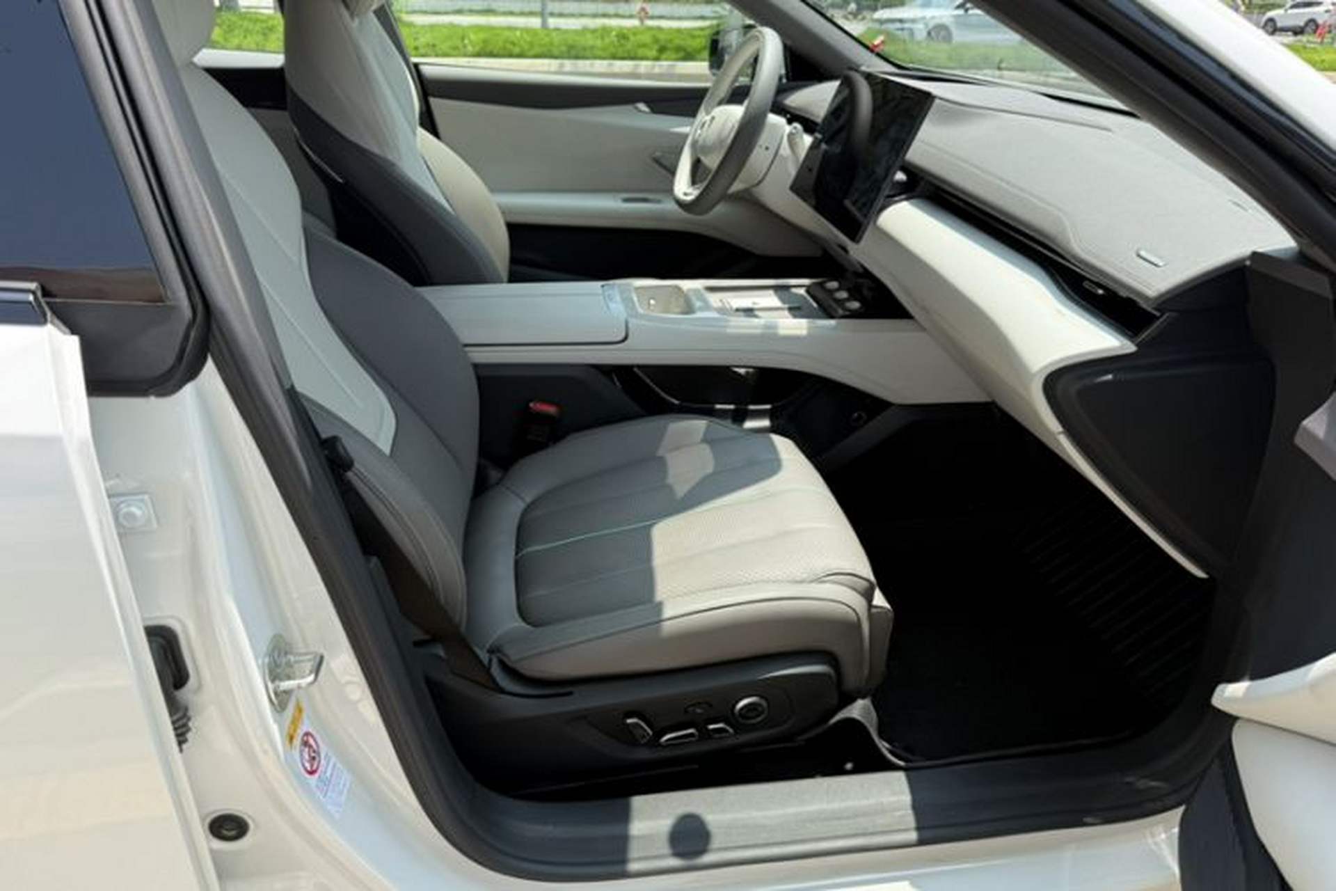 Used Deepal L07 2024 230Max Range-Extended Version Interior 4
