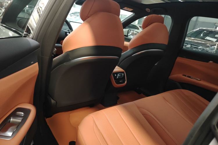 Used Deepal L07 2024 530Max Pure Electric Version Interior 4
