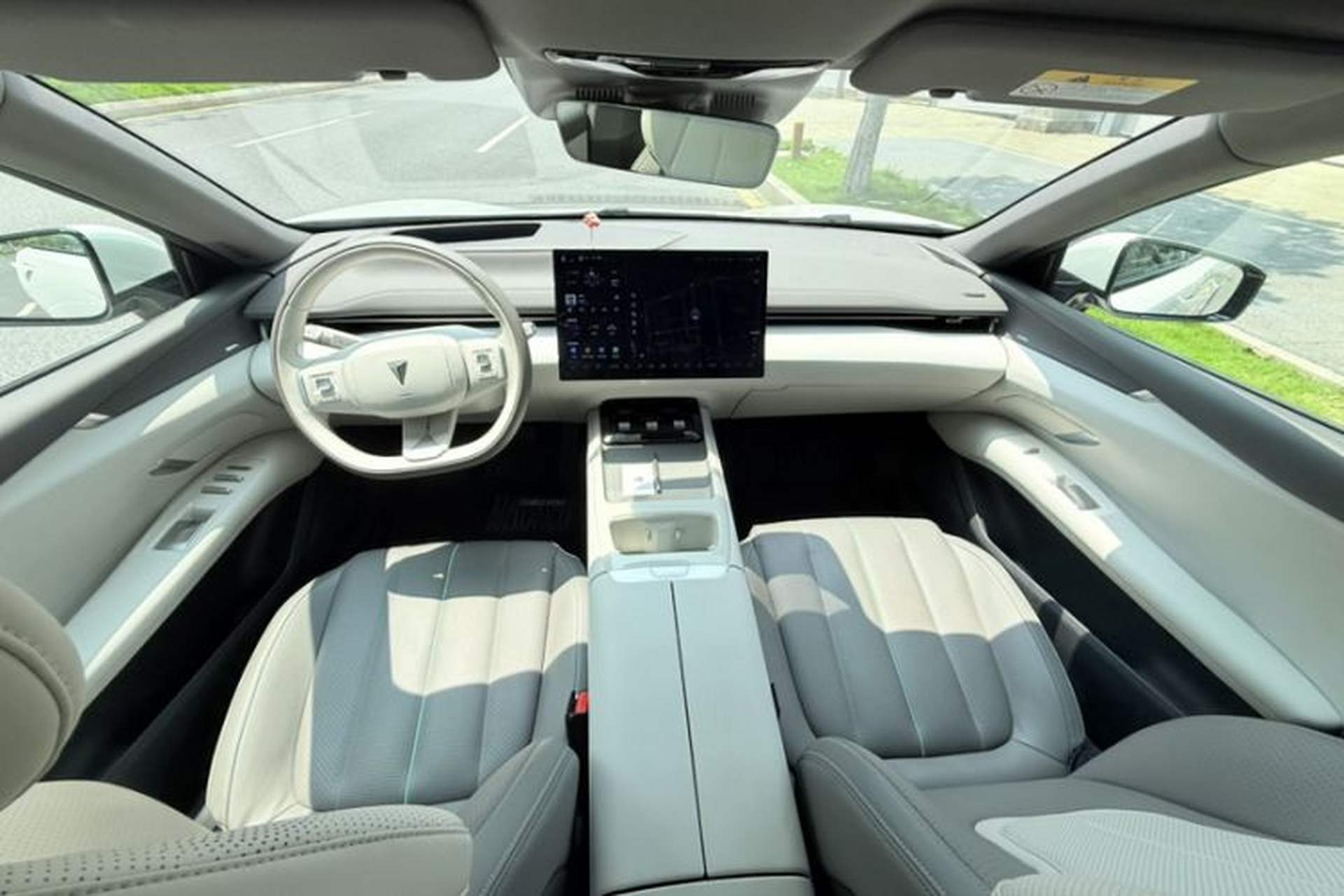 Used Deepal L07 2024 230Max Range-Extended Version Interior 5