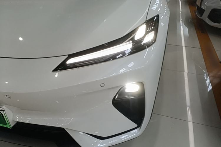 Used Deepal L07 2024 230Max Qiankun Intelligent Driving ADS SE Range-Extended Version Left Front Headlight