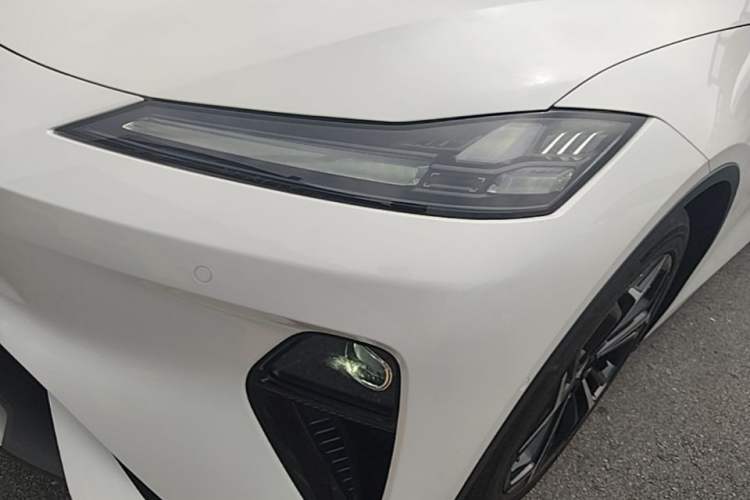 Used Deepal L07 2024 230Max Qiankun Intelligent Driving ADS SE Range-Extended Version Left Front Headlight