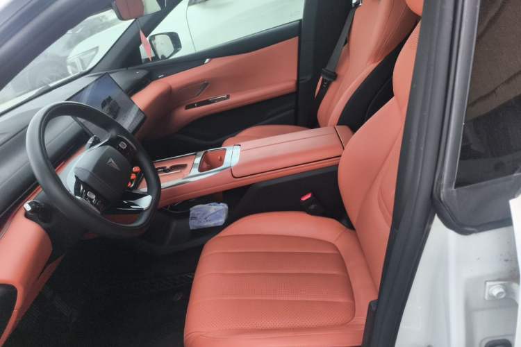 Used Deepal L07 2024 230Max Qiankun Intelligent Driving ADS SE Range-Extended Version Left Front Seat