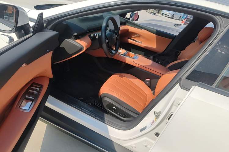 Used Deepal L07 2024 230Max Qiankun Intelligent Driving ADS SE Range-Extended Version Left Front Seat